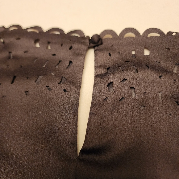 Banana Republic Gray Laser Cut Short Sleeve Blouse - Picture 10 of 12